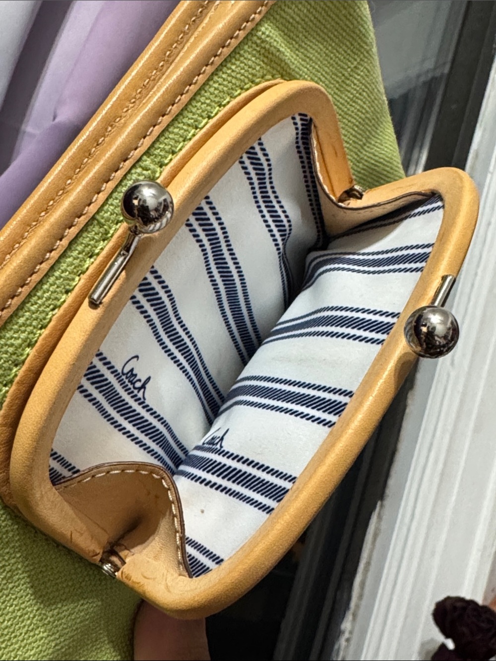 Coach Hamptons Archive 10th Anniversary green canvas leather Kisslock - Picture 7 of 11